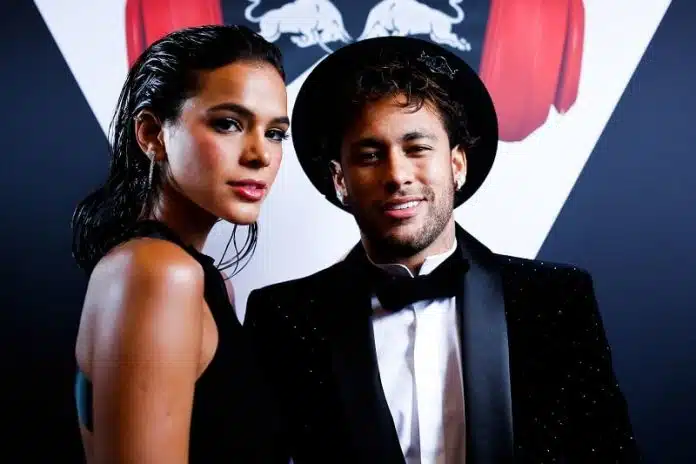 Qui est l'actuelle femme de Neymar, Bruna Marquezine