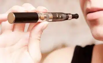 Nettoyer une cigarette électronique : à quelle fréquence ?